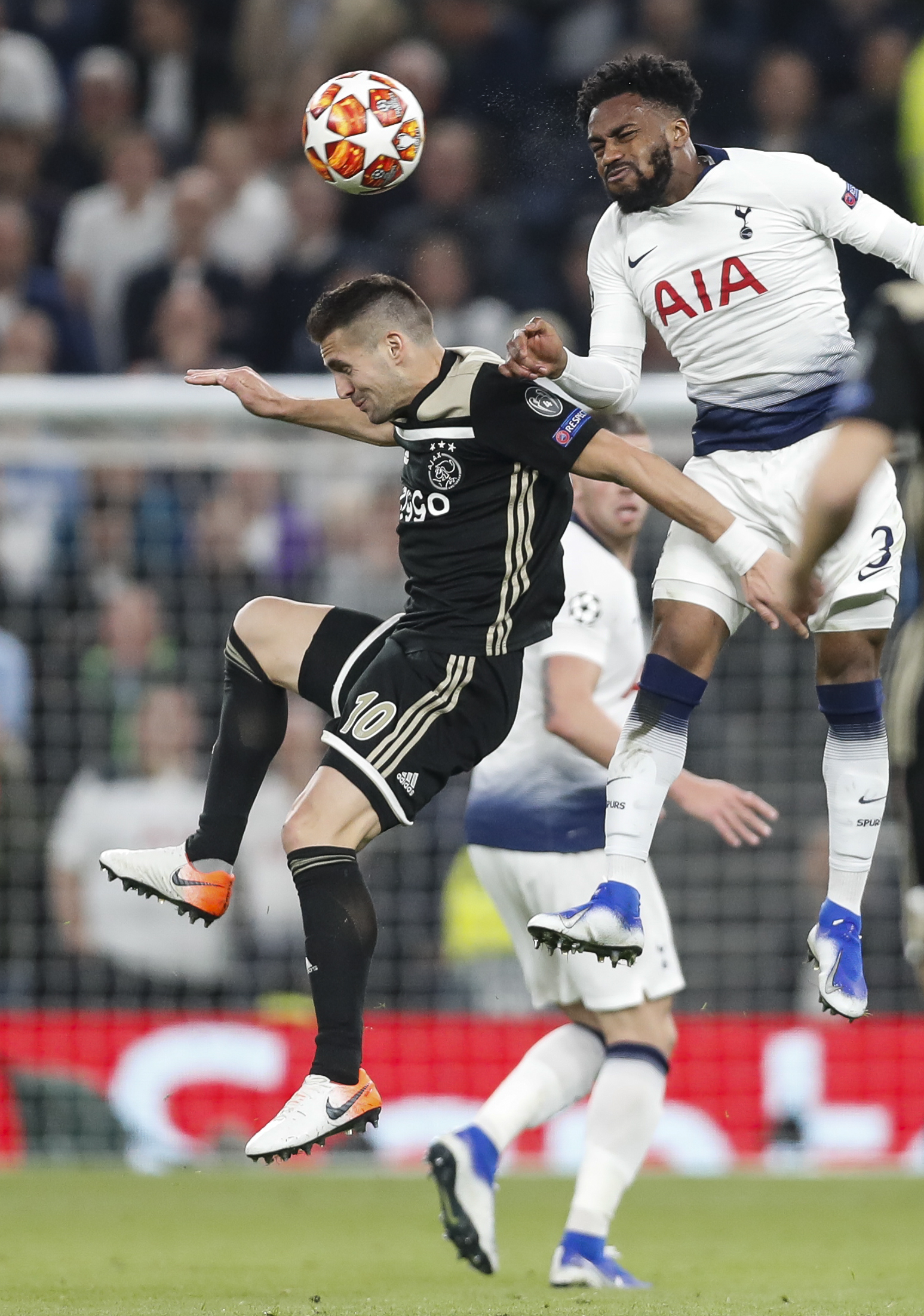 关于阿贾克斯神奇逆袭,实力无人能敌的信息 关于阿贾克斯神奇逆袭,实力无人能敌的信息