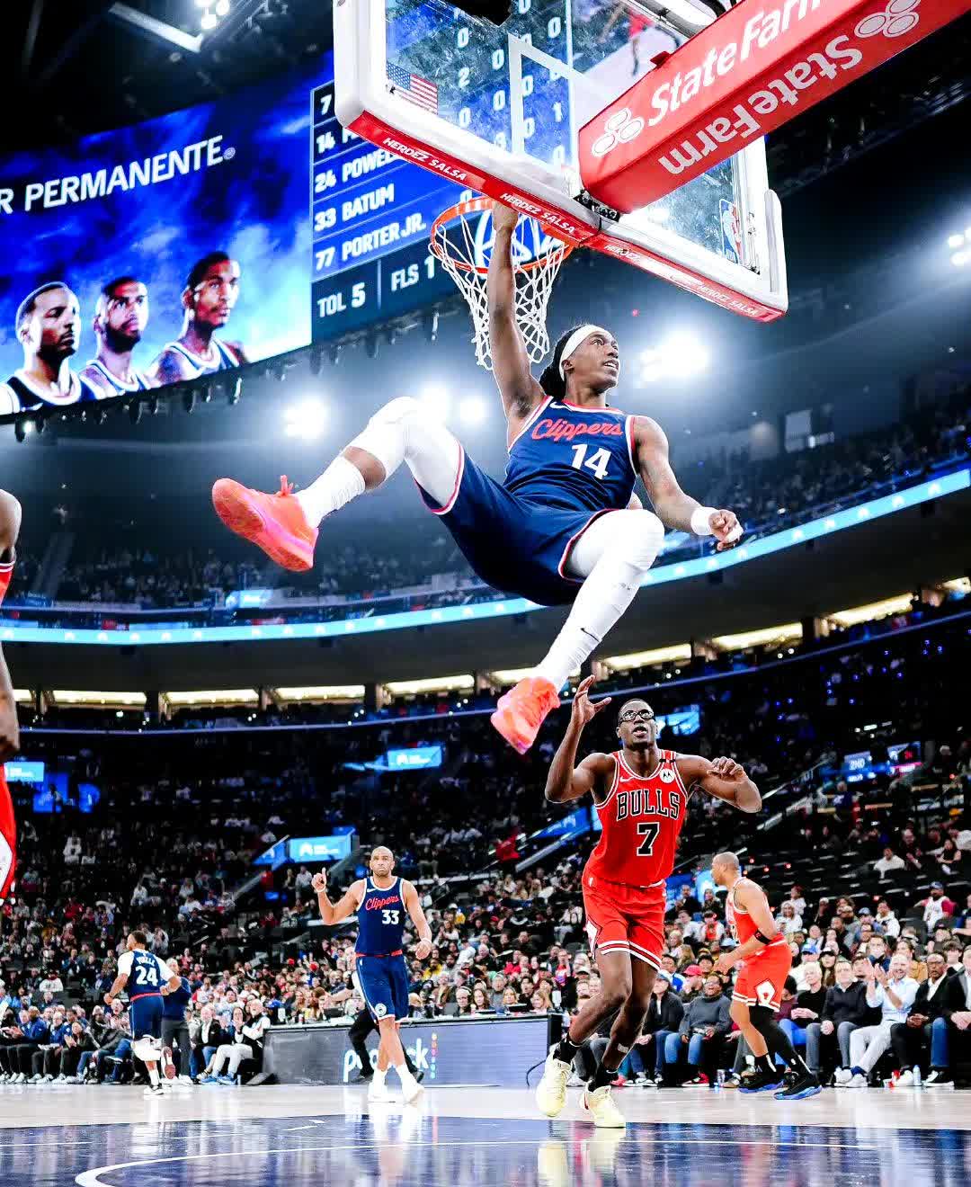 快船队多点开花,战胜了强大的对手 快船队多点开花,战胜了强大的对手