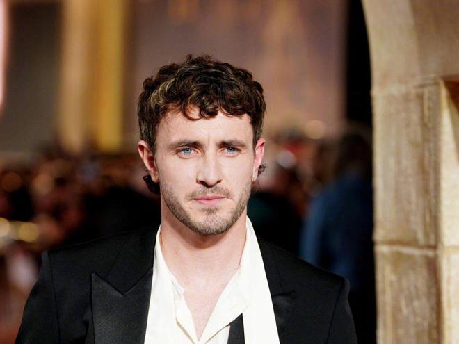 罪恶角斗士，足球场上的传奇