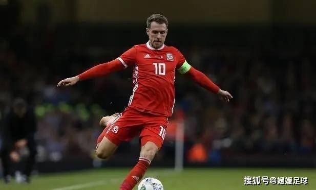 九游官网-舞台精彩绝伦!欧预赛比赛现场球迷热情高涨的简单介绍