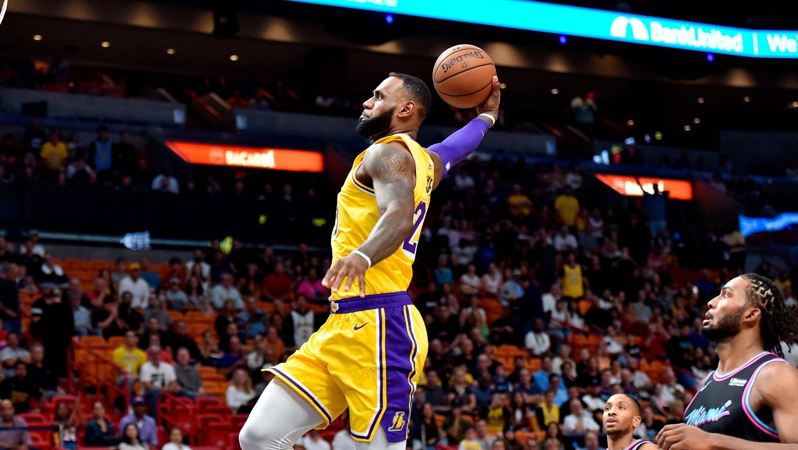 NBA顶级球员互动频频,粉丝热议球星表现的简单介绍 NBA顶级球员互动频频,粉丝热议球星表现的简单介绍