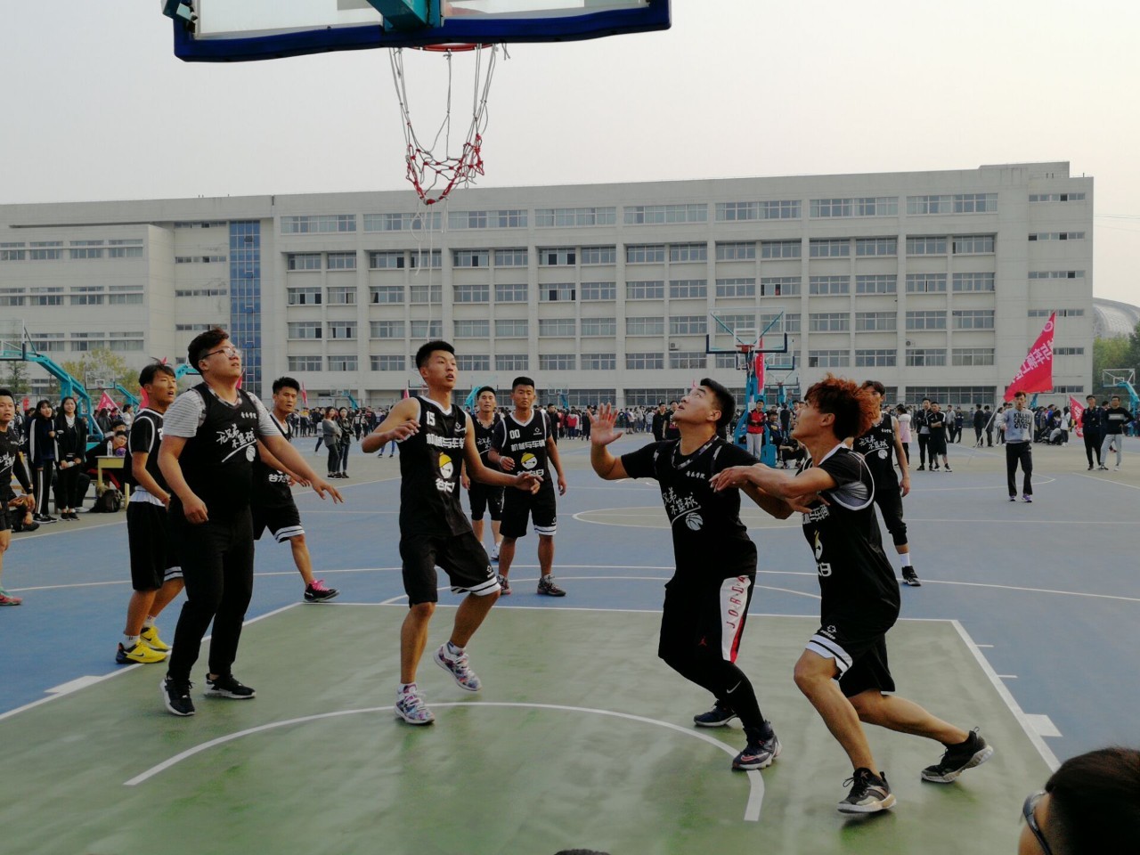 西藏男篮势不可挡,晋级季后赛 西藏男篮势不可挡,晋级季后赛