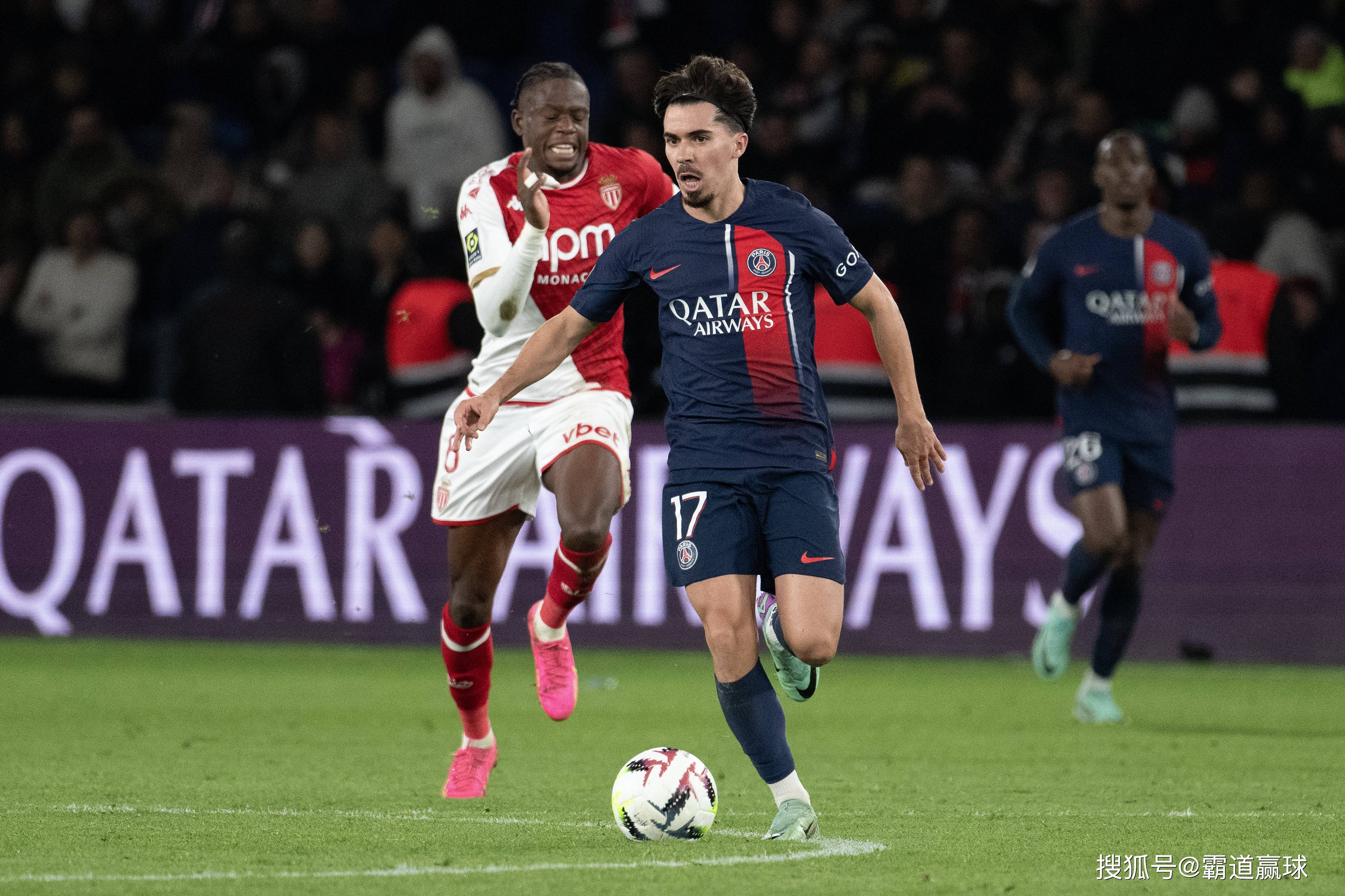 巴黎圣日耳曼大胜尼姆,法甲冠军位之争更显紧张 巴黎圣日耳曼大胜尼姆,法甲冠军位之争更显紧张