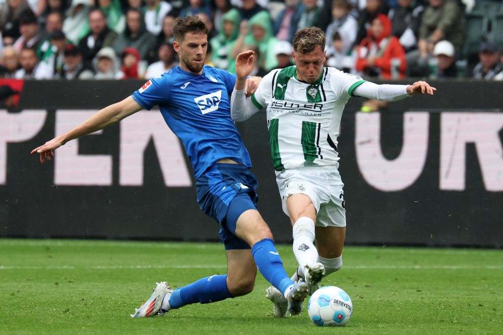 九游娱乐首页-霍芬海姆球队在紧要时刻挺身而出,赢得胜利