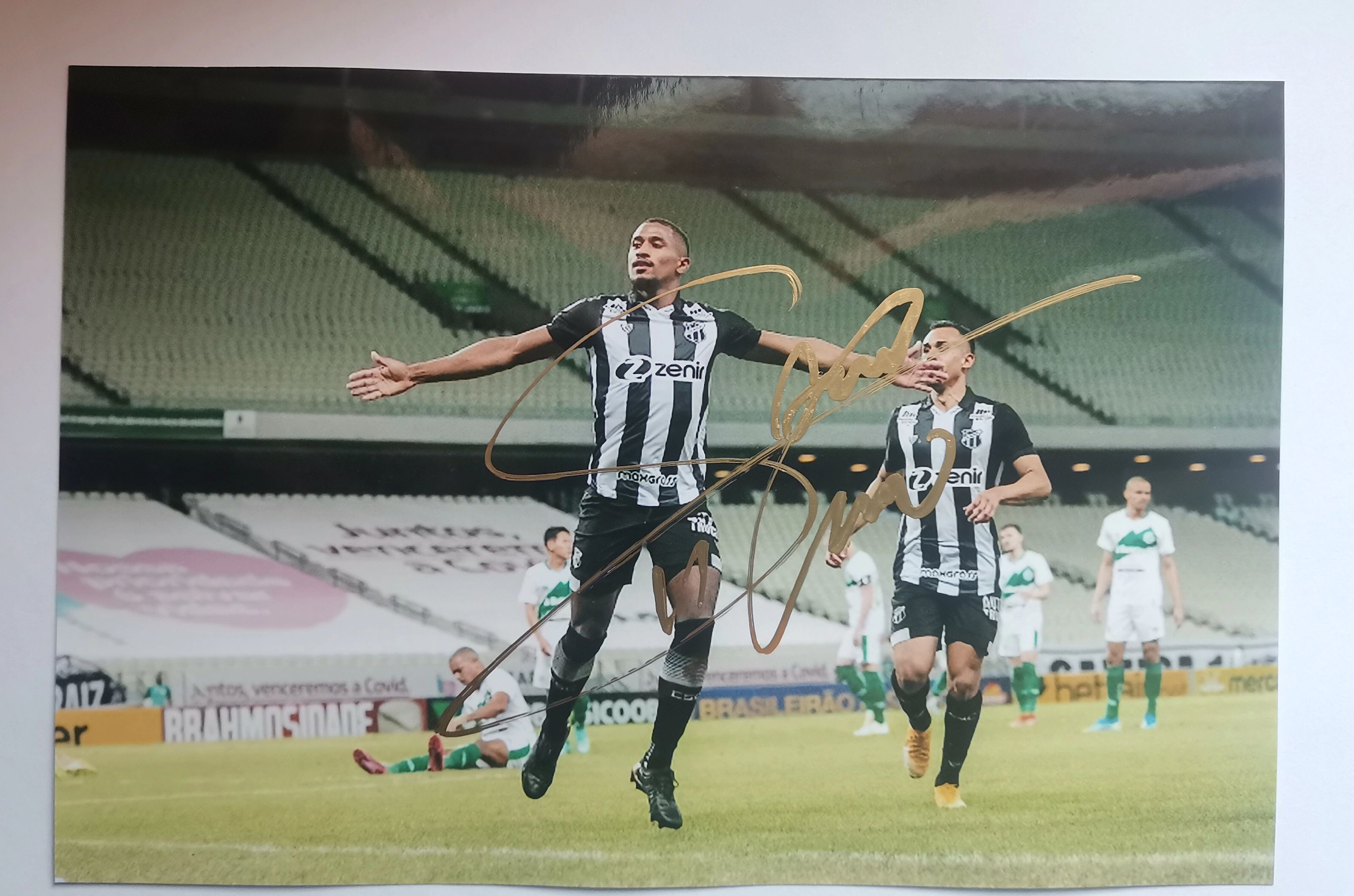 尤文图斯前锋连续取得进球,球队士气高昂 尤文图斯前锋连续取得进球,球队士气高昂