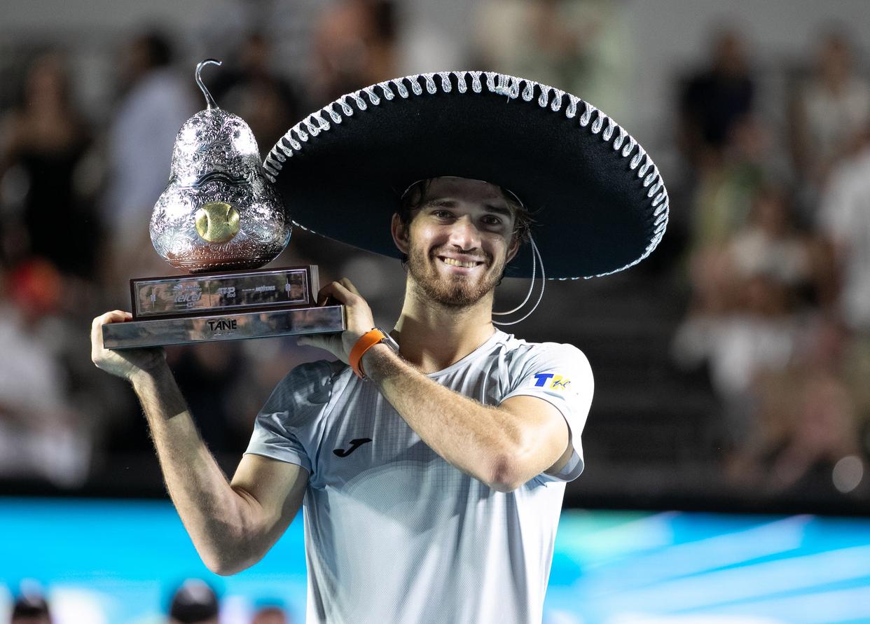 体操项目中墨西哥选手表现出色 体操项目中墨西哥选手表现出色