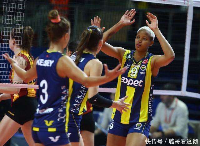 九游娱乐首页-美国队在女子排球比赛中展现出强大实力