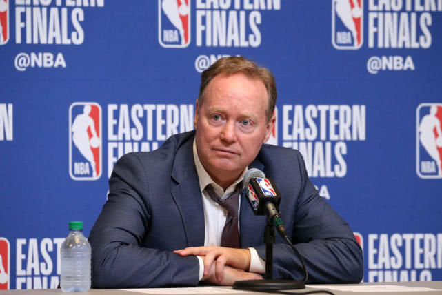 九游体育APP下载-猛龙队后防失守频现，球队防守需加强的简单介绍