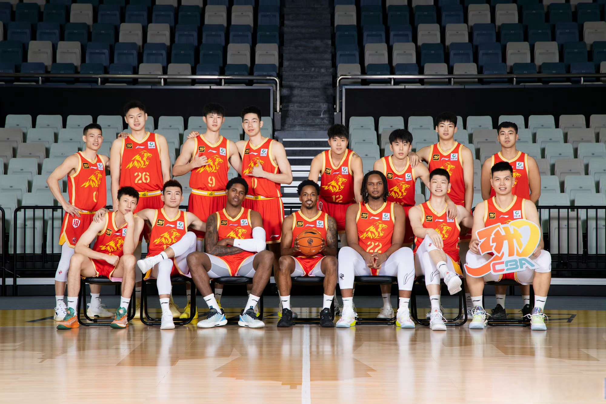 九游体育APP下载-新赛季CBA比赛掀起热潮,各队团结奋战