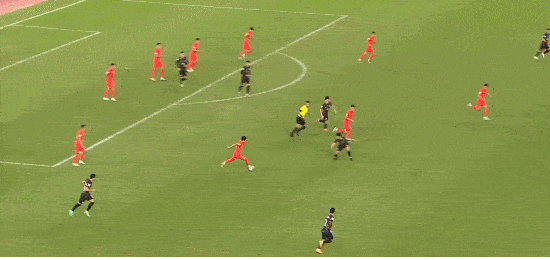 关于上海绿地主场逢敌,力拒对手进攻的信息 关于上海绿地主场逢敌,力拒对手进攻的信息