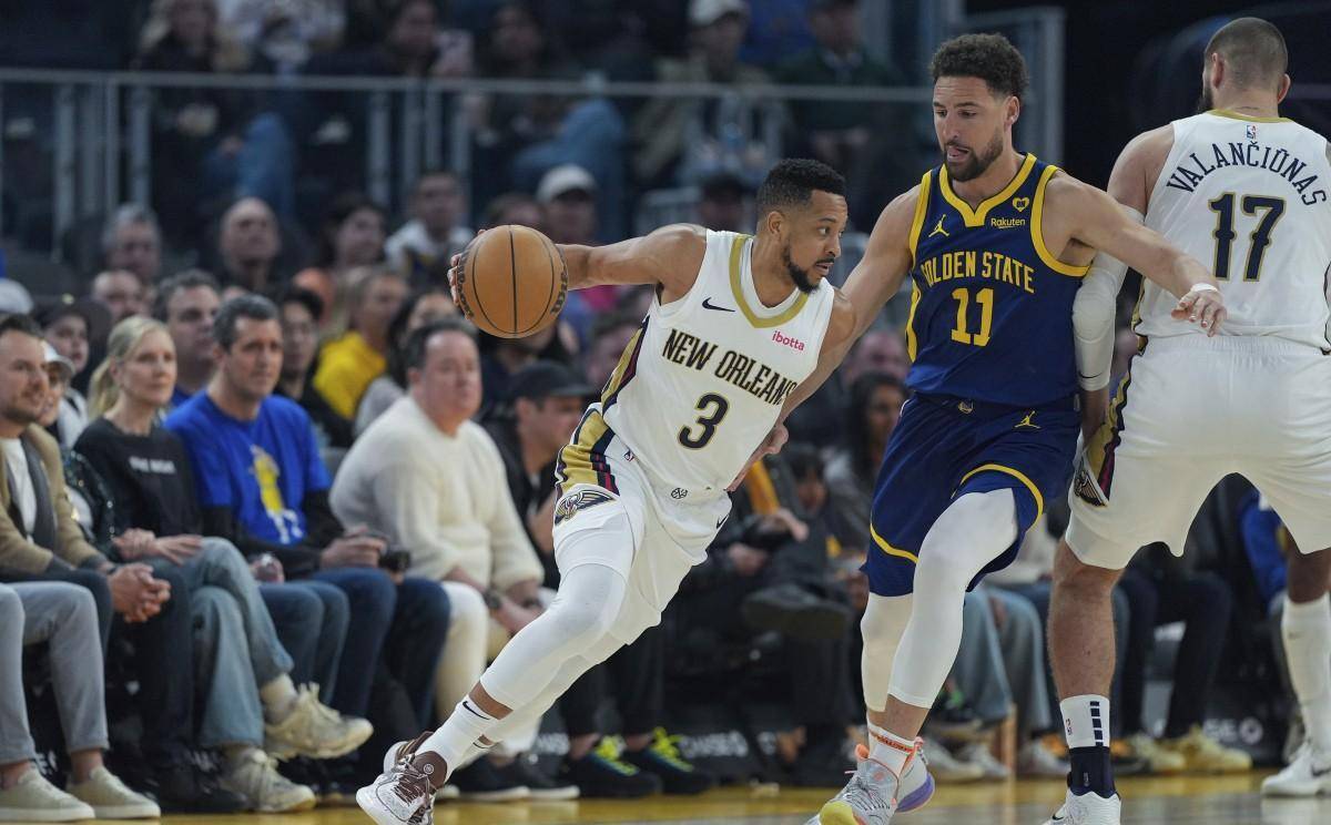 达雷尔-亨特三分绝杀率鹈鹕击败步行者