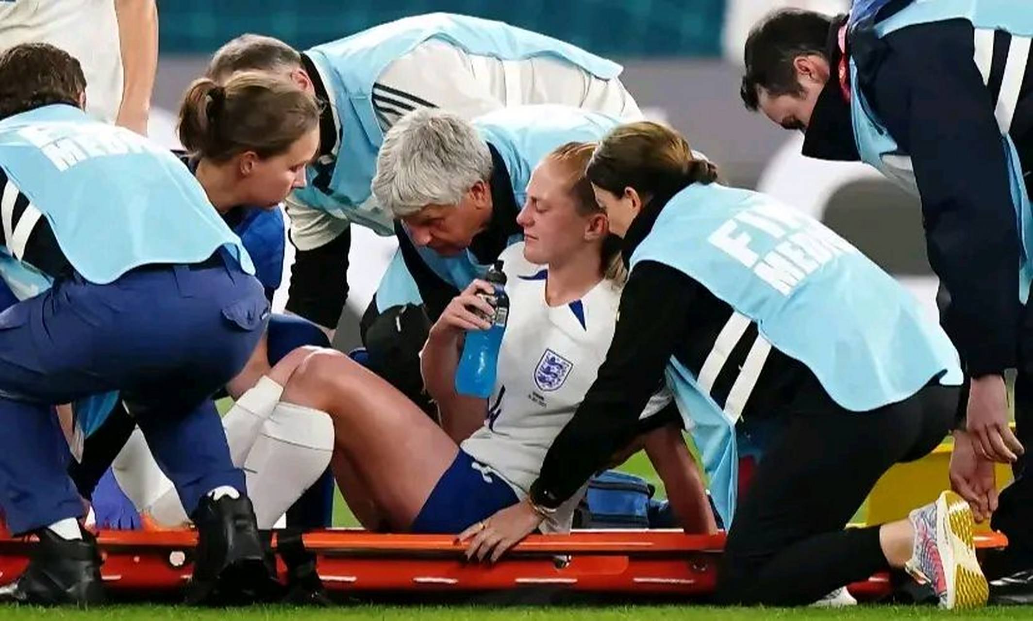 九游娱乐官方网站-英格兰女足战胜喀麦隆,一路晋级前四强!