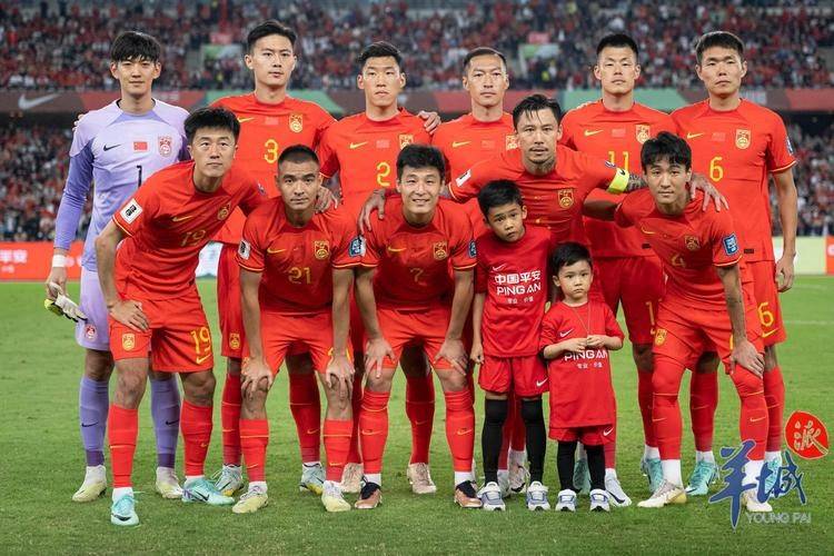 亚洲足球球队强劲竞技，实力雄厚展现无畏