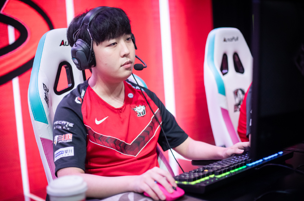 九游体育平台-包含TL碾压HKA,Inspired团战一打五激烈交锋小组赛,成为赛场最大亮点的词条