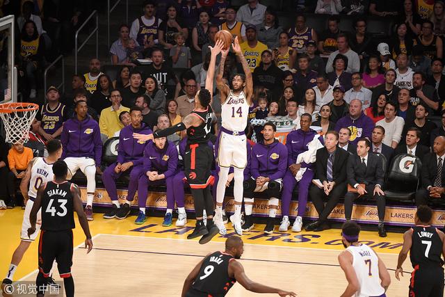 危机队多位置人员轮换,季后赛阵容未定 危机队多位置人员轮换,季后赛阵容未定