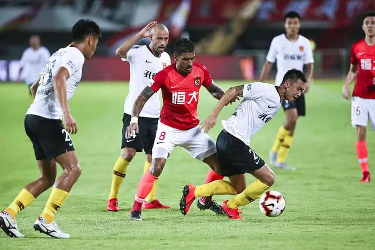 九游娱乐网页-鲁能主场失利于恒大,排名下滑