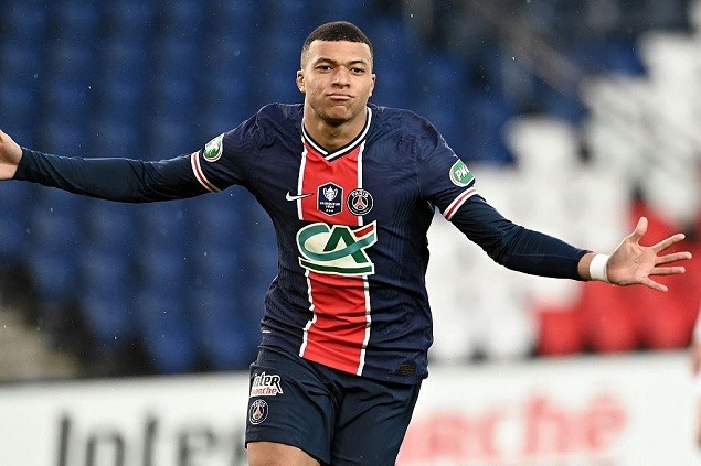 瓦朗谢纳球队逐渐走强,法甲领头羊成疑 瓦朗谢纳球队逐渐走强,法甲领头羊成疑