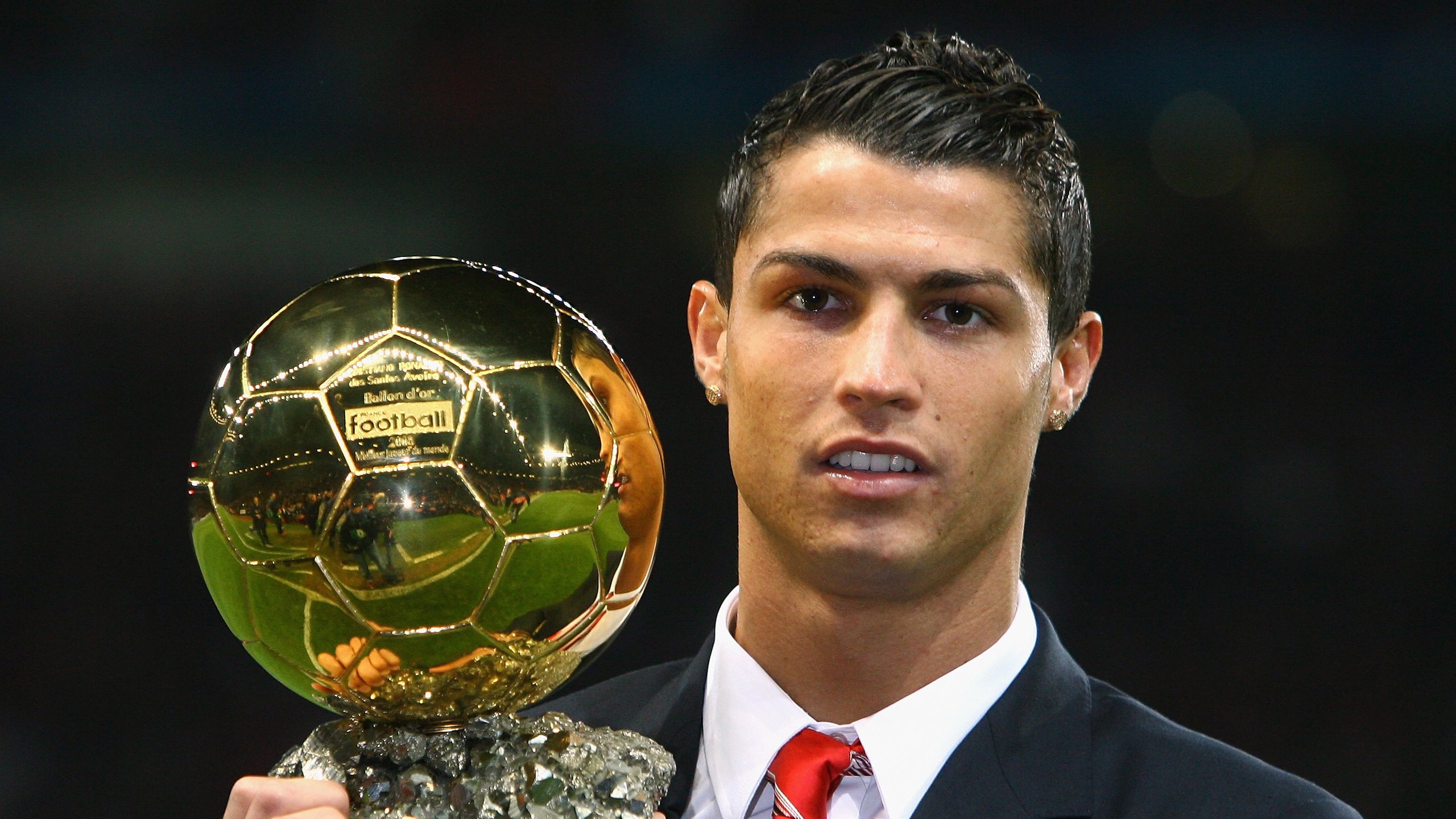 时空褶皱，当穆勒在总决赛接管比赛，冰岛提前终结了伊朗的悬念