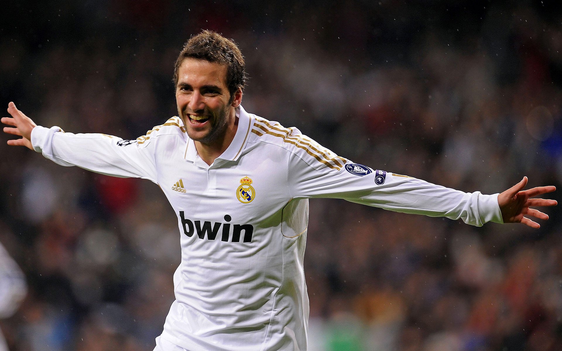 九游app下载-新生代的进军，克瓦拉茨赫利亚爆发的魔法与巴西风暴冲垮克罗地亚铁壁