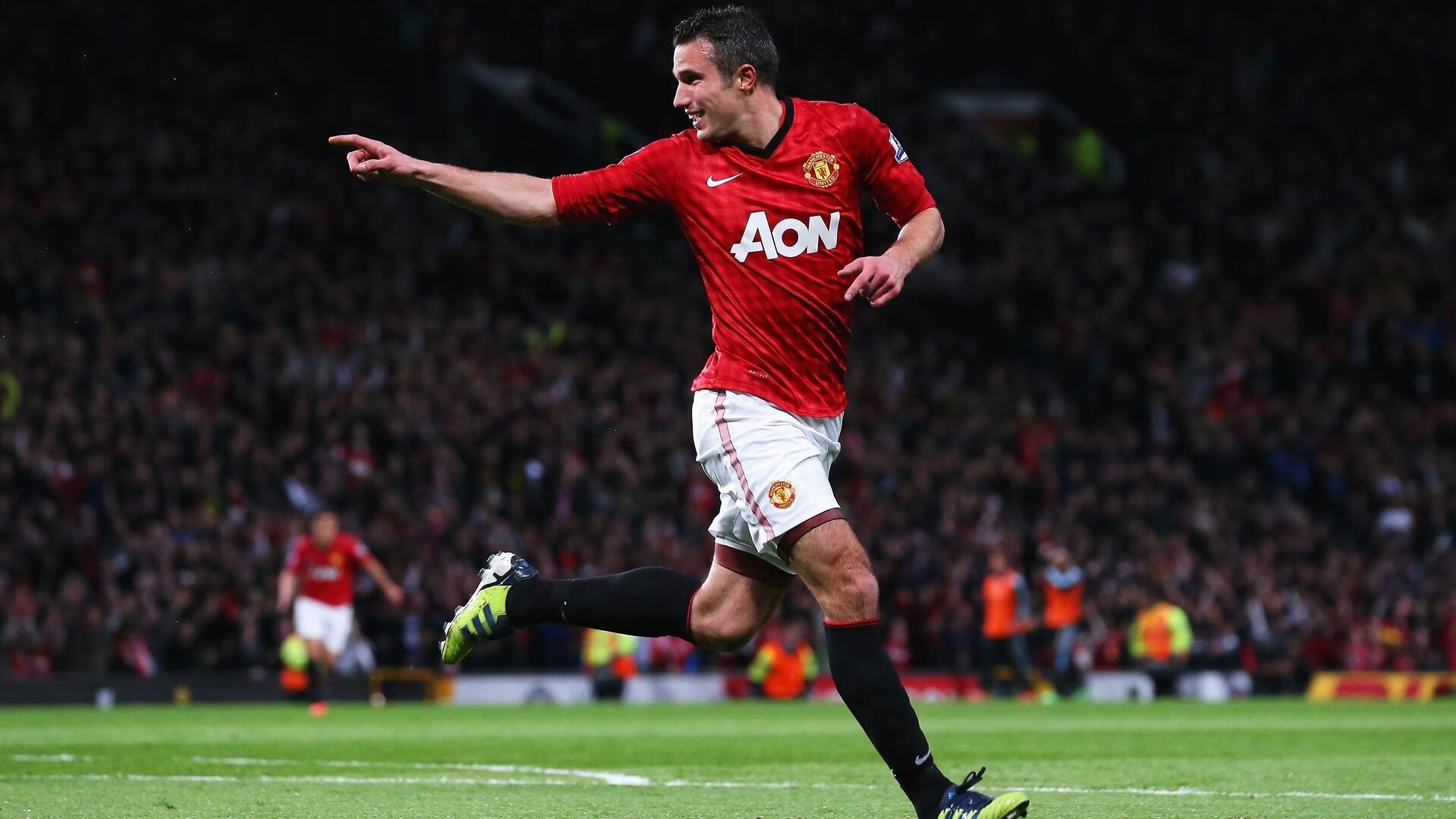 九游APP-逆光而行，诺里斯，孤勇者与觉醒的巨人